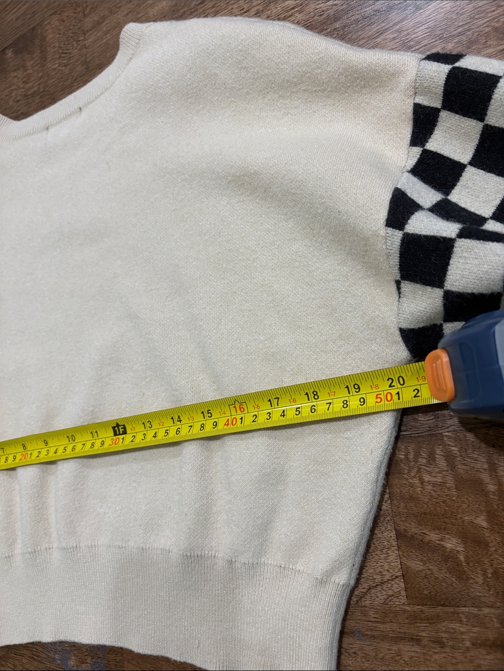 Originality Smiley Sweater Checked Sleeves Cropped Juniors Size M Cream & Black - Picture 6 of 8